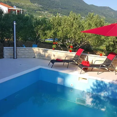 Casa vacanze House With A Swimming Pool Kastel Novi, - 11122