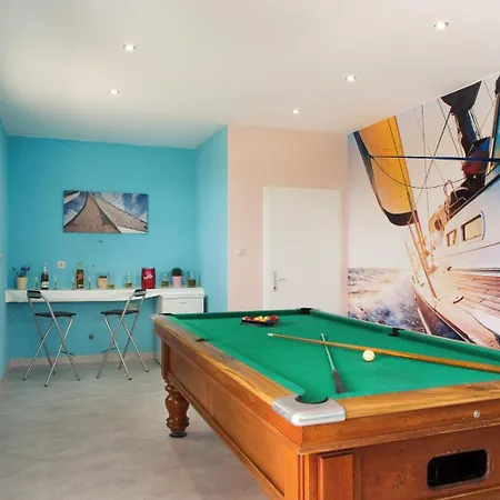 펜션 House With A Swimming Pool Kastel Novi, - 11122