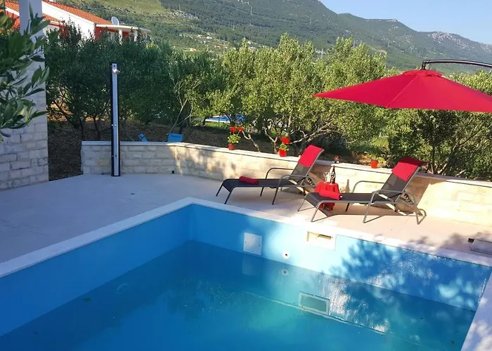 Casa vacanze House With A Swimming Pool Kastel Novi, - 11122