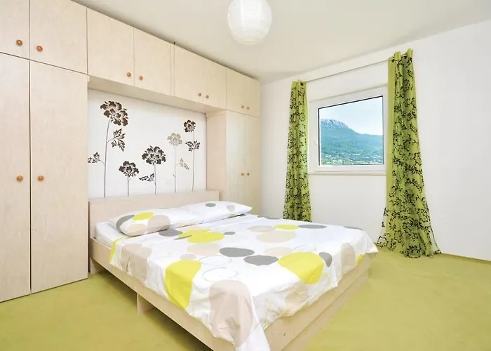 House With A Swimming Pool Kastel Novi, - 11122 *